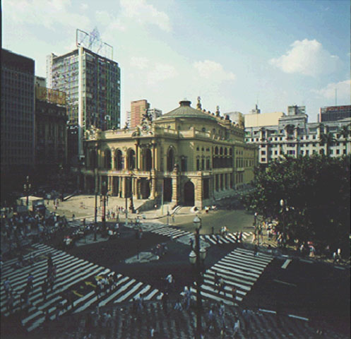 Teatro Municipal restaurado Teatro Municipal restaurado