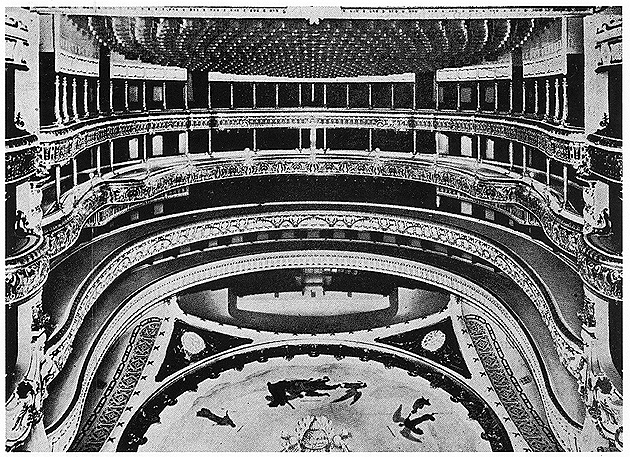 Platéia do Teatro Municipal de São Paulo, 1911